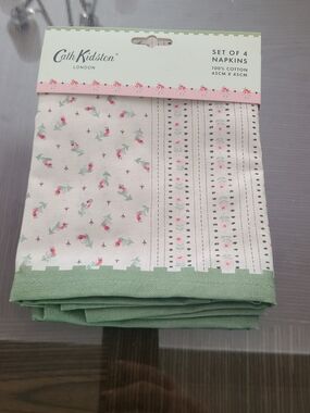 Cath Kidston Green and Pink Floral Cotton Napkin Set - Pack of 4 New